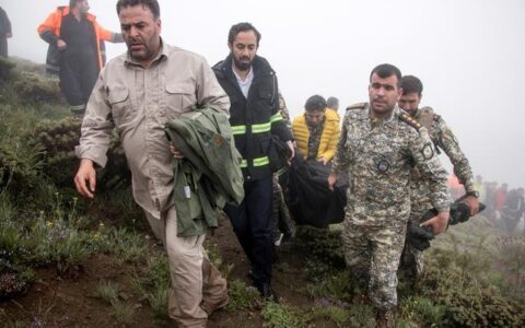 伊朗总统坠机细节公开：“在空难发生几分钟内离世”