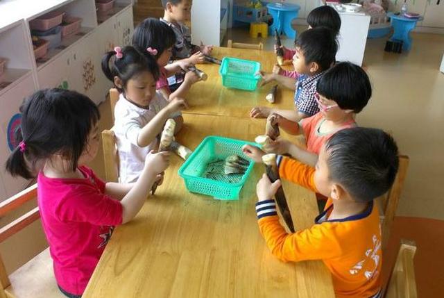 劳动最光荣！幼儿园五一劳动节活动方案、教案（小中大）